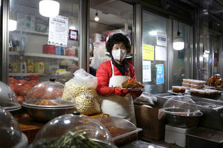 Lạm phát tấn công bữa ăn nhiều gia đình