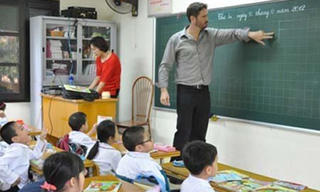 Liên kết dạy tiếng Anh với các công ty, trung tâm bên ngoài: Xử lý khi có địa chỉ cụ thể