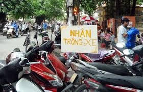 Các điểm trông giữ xe ra tay 'chặt chém'