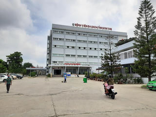 Điều tra nguyên nhân 3 người tử vong sau khi ăn tiệc ở Kon Tum