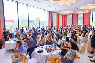 Lễ mở bán dự án Rose Town thu hút hàng trăm khách hàng tham dự