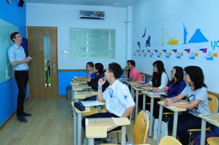 Nâng cao chất lượng dạy và học ngoại ngữ tại các trung tâm