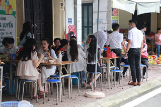 Vỉa hè không dành cho người đi bộ