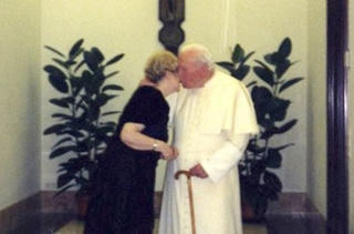 Mối quan hệ đặc biệt giữa Giáo hoàng John Paul II và một nữ triết gia