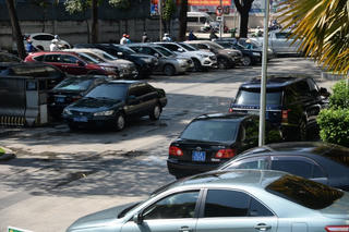 Siết lại chi tiêu công