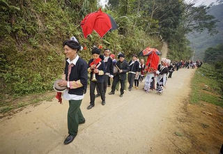 Lào Cai: Quyết tâm bài trừ hủ tục lạc hậu