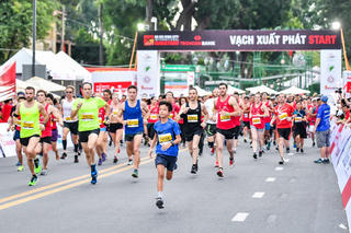 10.000 vận động viên tham gia Giải Marathon quốc tế TP HCM lần 3