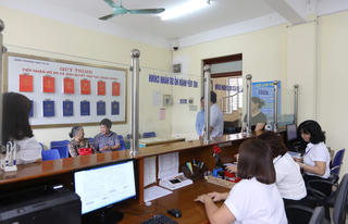 Hết thời viên chức 'ấm thân đến già’…