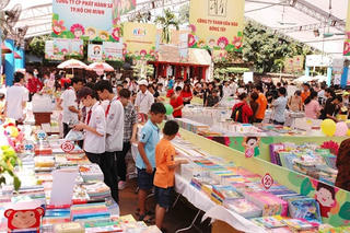 Tổ chức Ngày Sách Việt Nam lần thứ 8