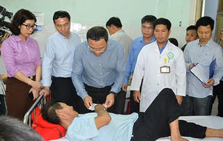 UBATGT Quốc gia thăm hỏi các nạn nhân vụ tai nạn trên đèo Lò Xo
