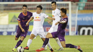 V.League 2021: Khó lường