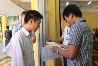 Xét tuyển ĐH, CĐ 2015: Thí sinh phải tự chủ động