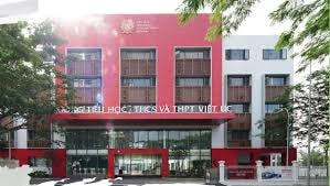 Trường Việt Úc phản hồi về suất ăn có dòi