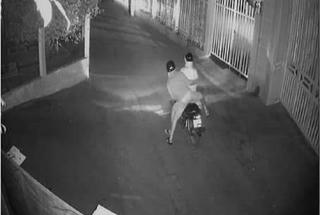 Quảng Nam: Một nhà hàng ở phố cổ Hội An liên tục bị kẻ xấu tạt sơn, mắm tôm