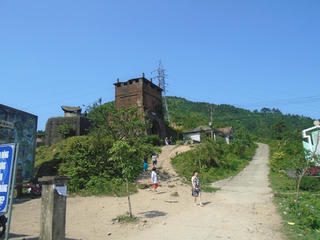 Bắt tay vì Hải Vân Quan