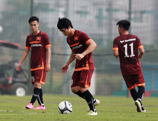 Tuyển U23 Việt Nam: Tiền đạo không biết ghi bàn