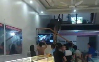 Nam sinh 14 tuổi trộm vàng trị giá gần 400 triệu đồng