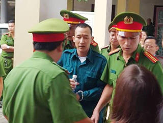 Nguyên thầy giáo thể dục vận chuyển 15 bánh heroin xin sớm được tử hình