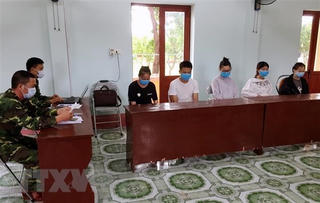 Bắt giữ 5 người nước ngoài nhập cảnh trái phép vào Việt Nam