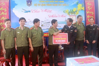 Tổng cục Chính trị CAND thăm BTL Vùng Cảnh sát biển 2