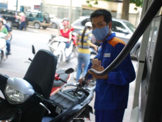 Nghiên cứu đưa xăng E10 vào sử dụng