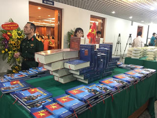 Ra mắt nhiều bộ sách quý