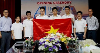 Việt Nam giành 2 huy chương vàng tại Olympic Toán học quốc tế