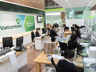 Vietcombank phủ nhận về thông tin thưởng Tết 8 tháng lương