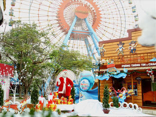 Công viên Hồ Tây mở hội vui Giáng sinh