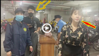 [VIDEO] : Đôi nam nữ ‘hành hung’ bảo vệ tòa nhà vì không lấy được xe ô tô ra khỏi hầm