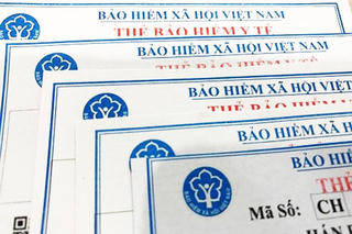 Phương thức đổi thẻ BHYT diện người có công sang hưu trí
