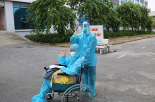 Người phụ nữ 36 tuổi mắc Covid-19 hồi phục ngoạn mục dù phải lọc máu tới 6 lần