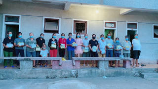 Ấm lòng xóm chạy thận