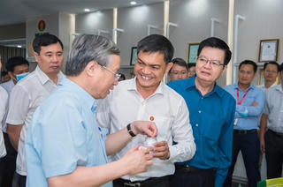 Ông Trần Quốc Vượng thăm cụm công nghiệp Khí Điện Đạm Cà Mau: Tiết kiệm năng lượng, quản trị hiệu quả