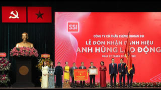 Công ty chứng khoán tư nhân đầu tiên nhận danh hiệu Anh hùng Lao động