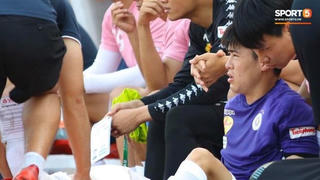 Duy Mạnh chấn thương nặng, nguy cơ lỡ vòng loại World Cup 2022