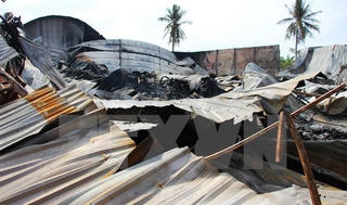 Cháy lớn thiêu rụi trên 1.500m2 xưởng chế biến Composite