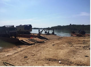 Bắt giữ hơn 40 m3 gỗ lậu cập bến đò sông Sê San