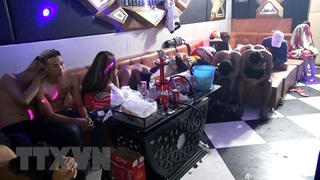 Phát hiện hàng chục nam, nữ thanh niên mở tiệc đón năm mới bằng ma túy