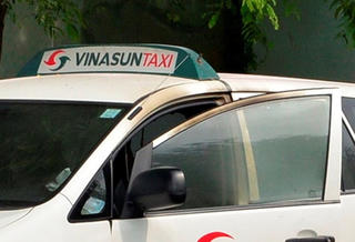 Nổ taxi, tài xế thiệt mạng
