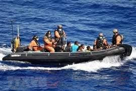 Italy thông qua sắc lệnh khẩn cấp hạn chế tàu thuyền đi vào lãnh hải