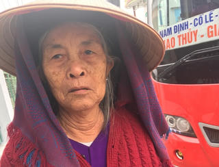 Nhọc nhằn tìm chính sách cho chồng