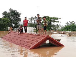 Lào tạm dừng triển khai các dự án thủy điện