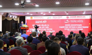 Doanh nghiệp và người tiêu dùng LB Nga tấp nập đến với Hội chợ Tuần lễ hàng Hà Nội tại Moscow 2016