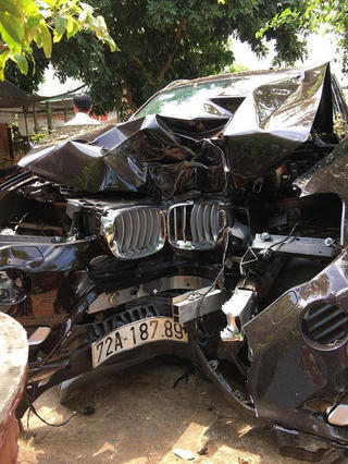 Bà Rịa - Vũng Tàu:  Chủ tịch huyện Côn Đảo tử vong trong xe BMW