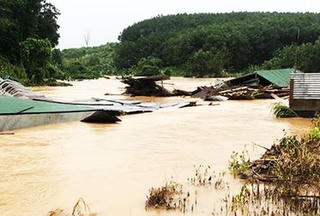 Kon Tum khẩn trương ứng phó với lũ lụt