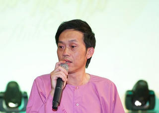 Hoài Linh phản hồi vụ bị nhạc sĩ Vinh Sử chê 'không biết gì về bolero'