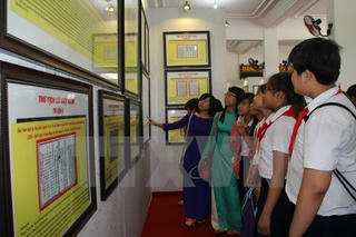 Hà Giang: Triển lãm bản đồ và trưng bày tư liệu về Hoàng Sa, Trường Sa