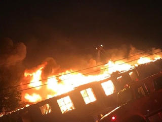 Mỹ: Cháy lớn thiêu rụi hàng chục căn hộ tại thành phố Houston