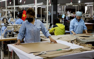 Gỡ rào cản, thông thoáng môi trường kinh doanh